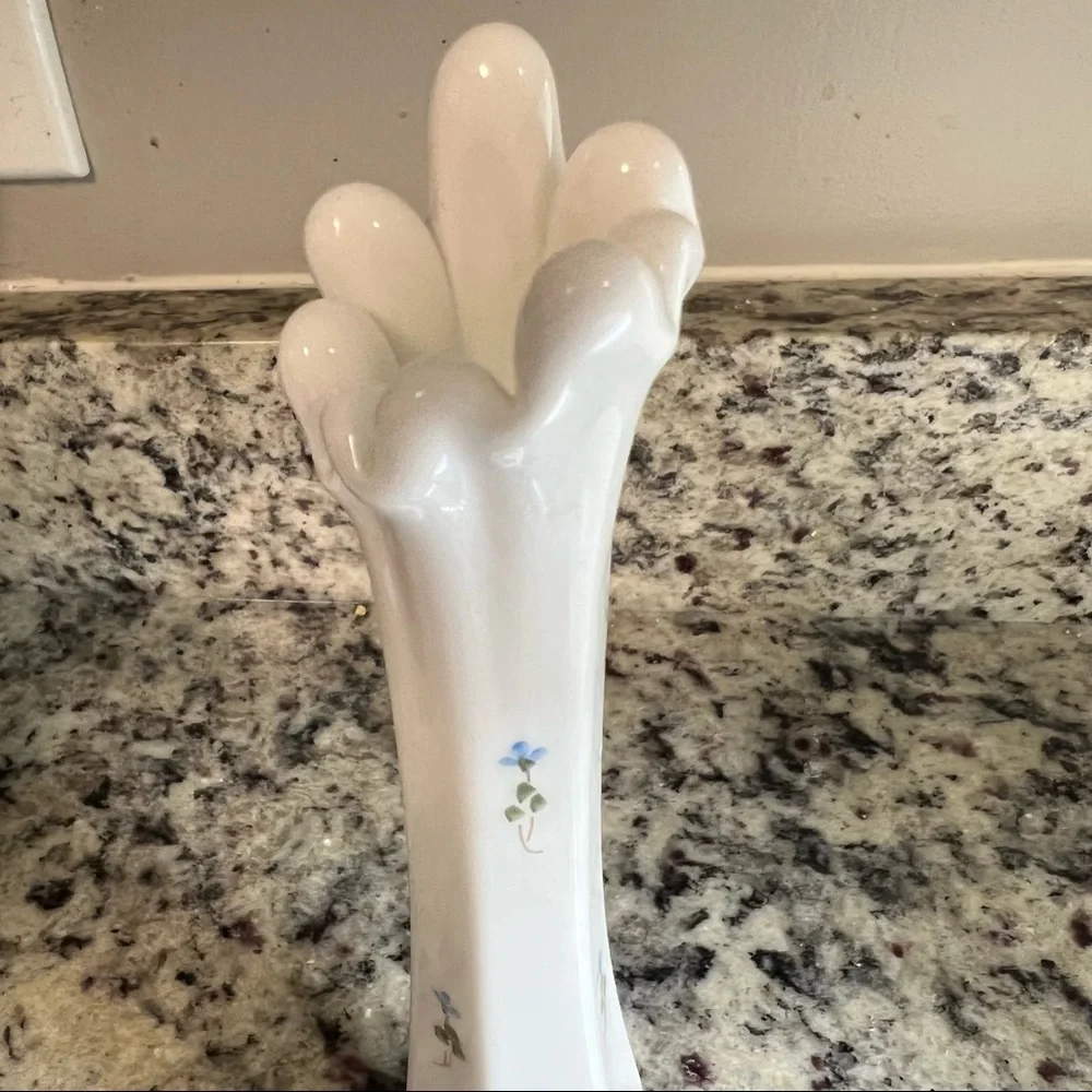 Westmoreland Swung Milk Glass Bud Vase Vintage Collectible - Picture 13 of 15